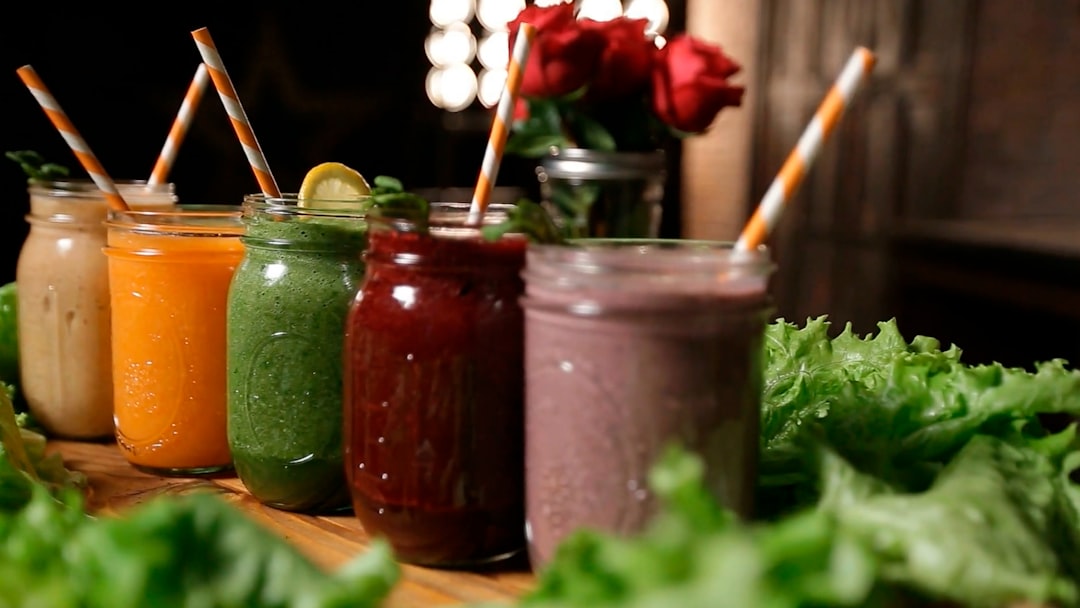 Juice Bar & Smoothie Shop Packaging: Cups, Straws & Lids Guide